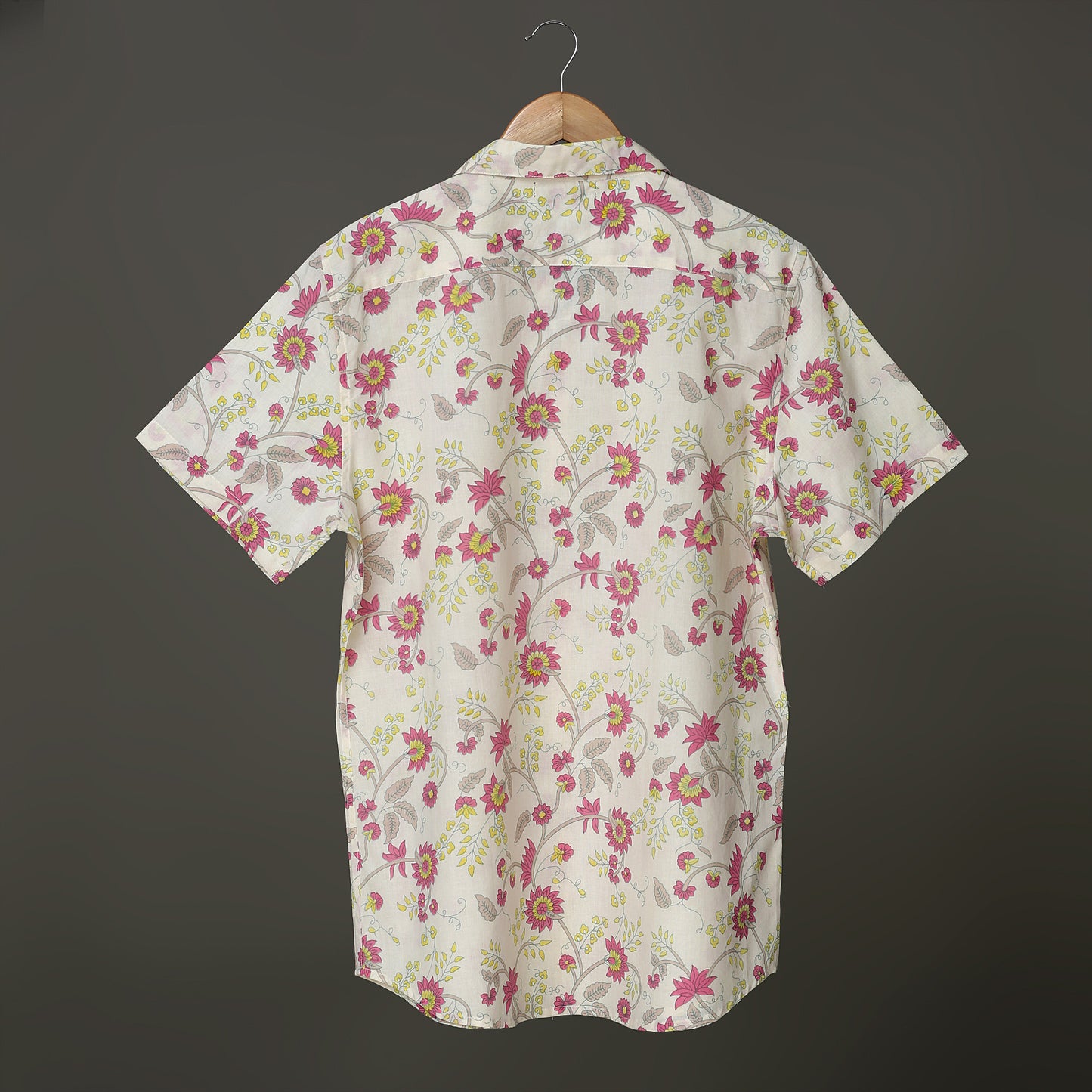 Ceam Off White color Men's Pink Flower  Hand Block Print Short Sleeve hirt