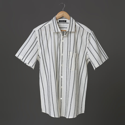 Boys White Casual Block Print Cotton Short Sleeve Shirt with Black Geometric Triangle Design