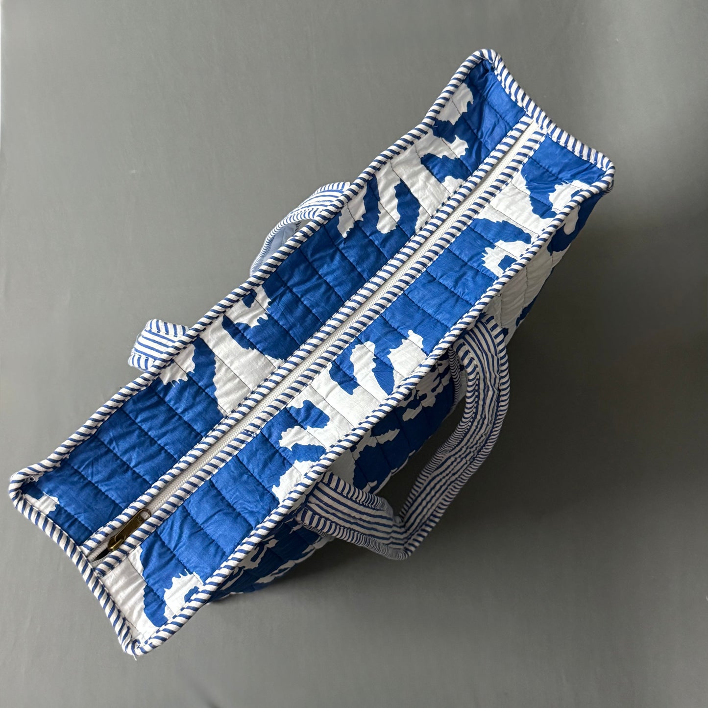 Eco Friendly Blue White Ikkat Print Pure Cotton Zipper Tote Bag